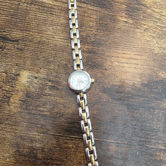 Disney Winnie The Pooh And Piglet Silver Stainless Steel Watch - Picture 3 of 6